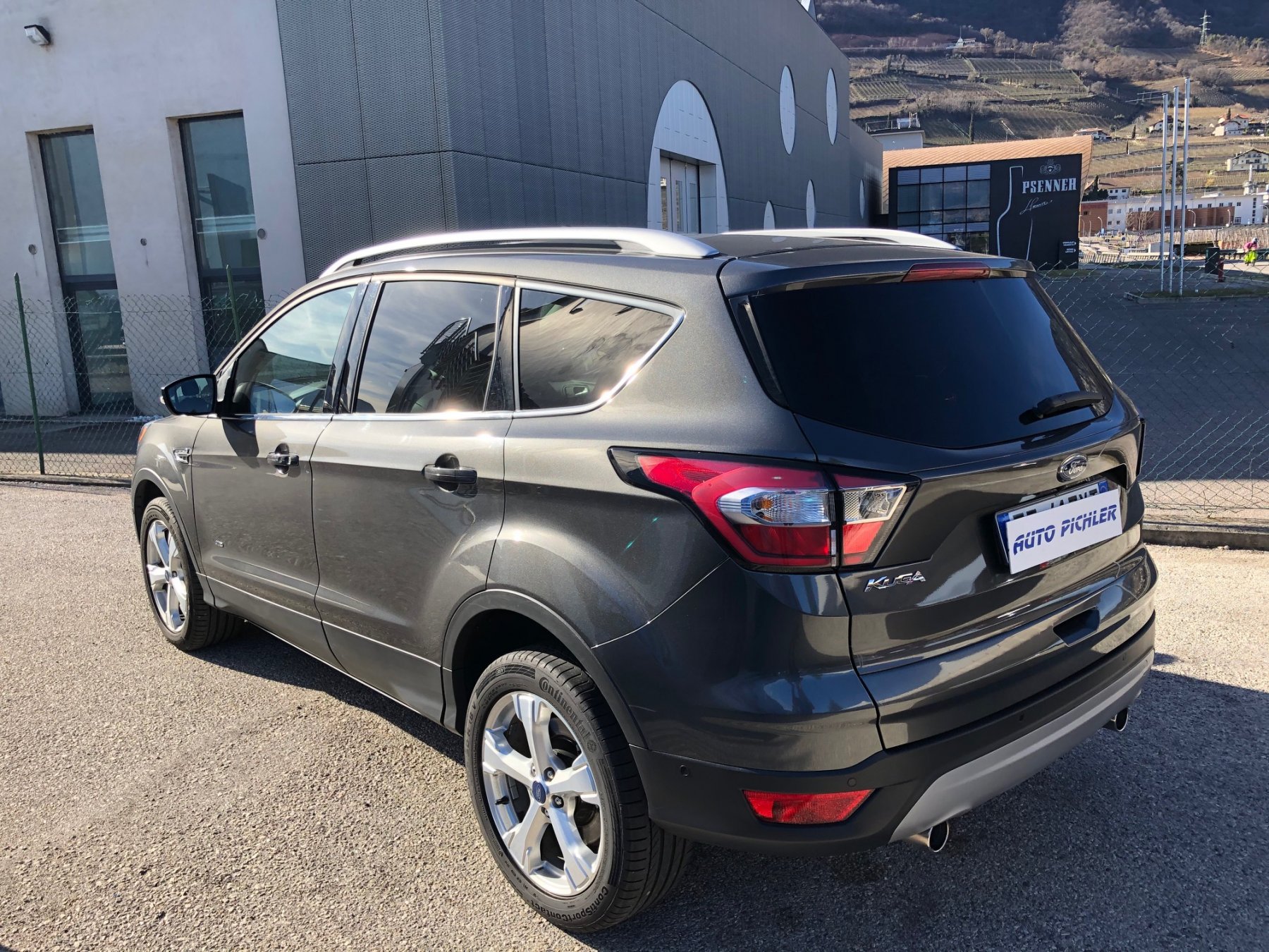 Ford Kuga Gebraucht Mit Anhängerkupplung Benziner Kaufen Ford Kuga 4x4 - Gebrauchtwagen - Auto Verkauf - Neu & Gebraucht - Auto